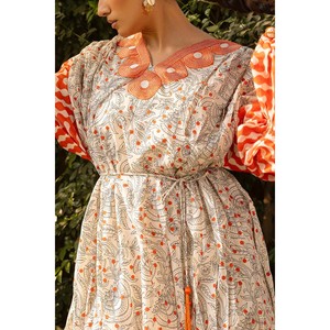 Traje de 3 Piezas para Mujer con Estampado Floral y Cuello Bordado CL-62150 - Product Image 5