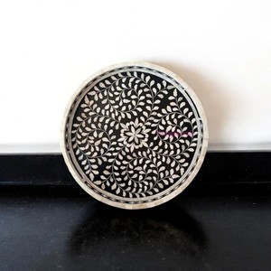Plateau de service en incrustation d'os de qualité supérieure plateau rond Option de cadeau moderne Occasions spéciales Design géométrique décor de pièce maîtresse parfait - Product Image 4