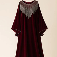 Vente en gros AWAIS HOUSE Dubaï Abaya Boutique Robe Kaftan en velours léger faite à la main avec perles et sequins, longueur au sol, manches longues