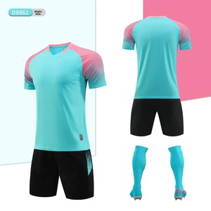 Camiseta de fútbol de secado rápido para hombres y mujeres, conjunto de fútbol de manga corta de entrenamiento impreso, uniforme de equipo deportivo - Product Image 6