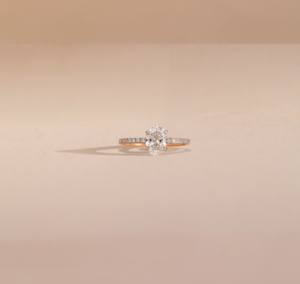 Bague de fiançailles personnalisée en or jaune 10k 14k 18k avec diamant de laboratoire créé VVS CVD certifié GIA IGI, taille Radiant, pavé - Product Image 5