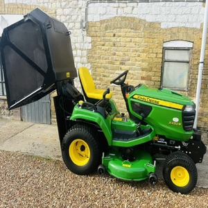 Cortadora de Césped Original John Deere X950R con Motor de Tractor de Jardín y Sistema de Recolección de Césped - Product Image 1