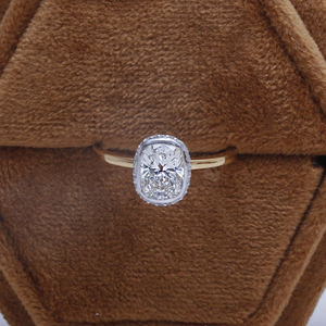 Anillo de compromiso de lujo de moda de oro sólido de 14K, anillos finos de diamante con corte de cojín cultivado en laboratorio para mujer con certificado IGI - Product Image 4