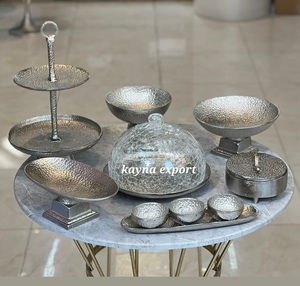 Nueva Colección de Cuencos para Servir Comida, Hechos a Mano, de Aluminio Pulido, Ecológicos, con Certificación CE, Modernos y de Lujo, en Plata y Oro - Product Image 3
