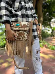 Bolso de piel de ante con flecos para mujer, bolsa de hombro de piel sintética estilo occidental, estilo bohemio, con piedra turquesa - Product Image 3