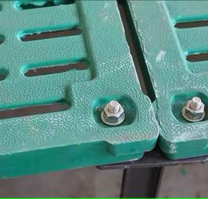 Cages pour animaux de cage de mise bas pour porcs faciles à installer en gros pour truies nouvel état équipement d'élevage - Product Image 5