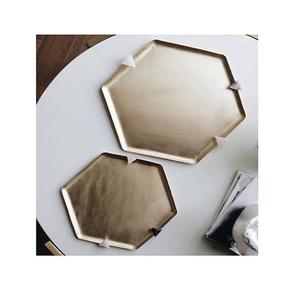 Bandeja de servir alimentos de diseño admirable, de madera y metal, para servir bocadillos y dulces, para uso en el hogar, hoteles y restaurantes. - Product Image 5