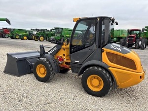 2021 Kubota Motor Cargador frontal 204L Rueda Tracción Eaton Cilindro hidráulico Eaton Gear 4x4 1 año de garantía - Product Image 5