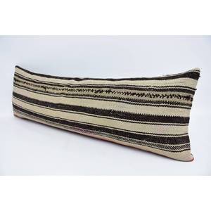 Coussin décoratif rectangulaire beige en laine Kantha patchwork, 12x36 pouces, écologique, antidérapant, tissé, brodé, imprimé vintage - Product Image 4