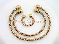 Ensemble de bracelets torsadés en fil de fer, design tendance et élégant, unisexe, pour hommes et femmes, collection exclusive Bela Artisan, en laiton, idéal pour les fêtes