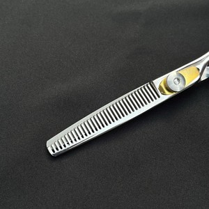 Ciseaux à cheveux japonais de 6 pouces, les mieux notés, pour la coupe et l'éclaircissement des cheveux - Product Image 5