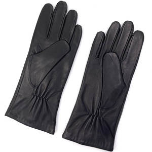 Gants en cuir tendance pour femmes, cuir de qualité supérieure, fabrication sur mesure, confortables, faciles à porter, produit en cuir tendance - Product Image 4