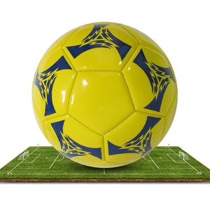 Balón de Fútbol de PVC Cosido a Mano de Pakistán, Balón de Fútbol Promocional de Alta Resistencia, Entrenamiento Deportivo al Aire Libre, Fabricado con Goma de PU - Product Image 5