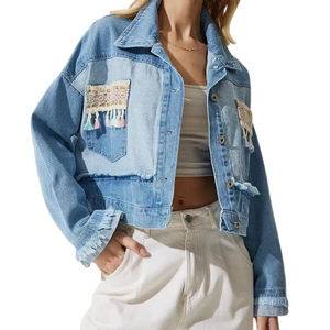 Veste universitaire en denim pour femme, style décontracté, broderie tribale perlée, déchirée, en dentelle, bleu délavé, coupe ample, pour l'hiver, vente en gros - Product Image 1