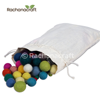 Boules de feutre multicolores en pure laine pour la décoration de maison et de fête Objets décoratifs élégants