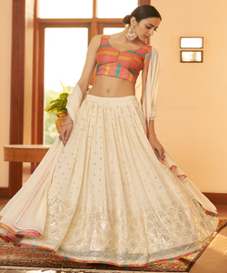 Elegante Lehenga Choli de Georgette con Bordado de Lentejuelas y Dupatta, Ropa de Boda, Precio al por Mayor, Prenda Étnica - Product Image 5