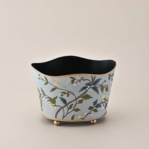 Cubo de Basura Metálico Pintado a Mano con Marca Privada, Decoración para Interiores, Dormitorio, Pasillo, Adorno para el Hogar, Patrimonio Cultural y Artístico - Product Image 1