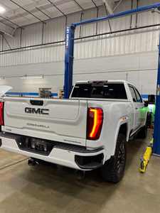 GMC Sierra 2500HD Denali Ultimate d'occasion 2024 - Product Image 3