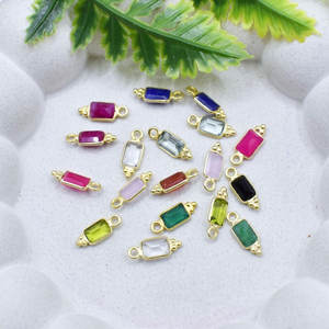 Pendentif unique à fermoir en pierre de quartz rose, forme rectangulaire, en laiton, 8 à 10 mm, prix de gros et MANGALMAY CORPORATION - Product Image 5