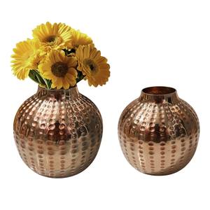 Juego de 2 Jarrones Modernos de Aluminio Cónicos con Textura Martillada en Oro Antiguo, Elegantes Centros de Mesa Decorativos para el Hogar - Product Image 3