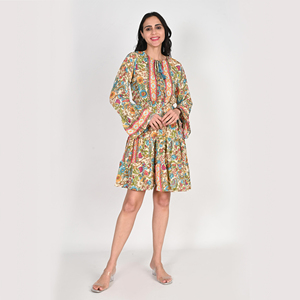 Mini robe évasée à imprimé floral bohème avec manches cloche col rond cravate taille tenue d'été décontractée - Product Image 4