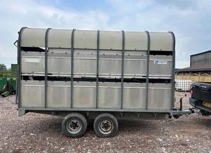 Envío Gratuito, Remolque para Ganado, Plataformas para Ovejas, 3500 kg de Peso Bruto, Puertas Divisorias, 12 pies x 6 pies, Parte Superior Desmontable para un Transporte Seguro de Animales - Product Image 2