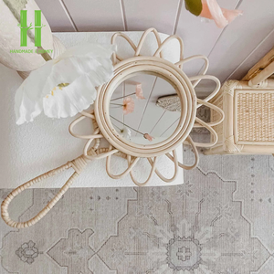 Meilleur vendeur Miroir mural encadrée en rotin et en bambou Design moderne Chambre à coucher Meubles pour enfants Écologique Durable Fabriqué au Vietnam - Product Image 1