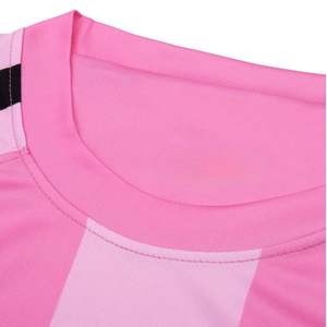 Maillot de football en tissu polyester performant extensible dans les quatre sens à séchage rapide, personnalisé avec nom et numéro, col rond - Product Image 6