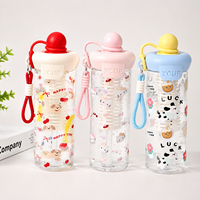 Nouvelle tasse flottante en plastique avec bouchon à vis, grande capacité haut de gamme, portable pour l'été, avec compartiment à thé, mignonne tasse cadeau de dessin animé pour filles