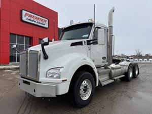 Camion benne SINOTUK HOWO d'occasion 2012-2017, 6x4, cabine simple, moteur diesel 10 cylindres, caméra arrière 360°, écran tactile - Product Image 2