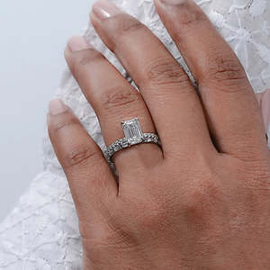 HPHT CVD Lab Diamond Emerald Cut Solitaire Accent 18K 14K Oro puro OEM ODM Bulto para Bodas de mujeres y anillos de promesa nupcial - Product Image 1