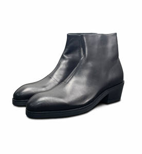 รองเท้าบูทข้อเท้าหนังกลับแบบคลาสสิก พื้นรองเท้ากันลื่น พร้อมแผ่นรองรับแรงกระแทก เหมาะสำหรับใส่ไปทำงานและประชุมทางธุรกิจ - Product Image 2