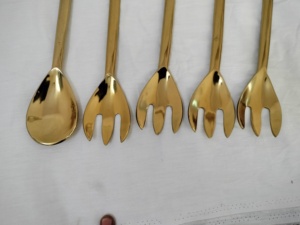 Juego de 2 piezas de alta calidad, diseño de tema personalizado elegante, servidor de ensalada de aluminio, recién llegado, seguro para alimentos, manijas de Metal elegantes de alta calidad - Product Image 4