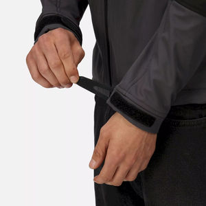 Veste Softshell en gros, veste de sport de plein air pour hommes, logo personnalisé, coupe-vent tendance - Product Image 5