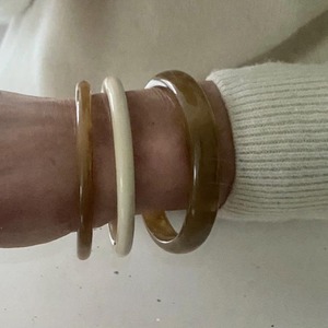 Bracelet manchette en résine à la mode pour les femmes indiennes Bracelet en résine Bracelet manchette personnalisé sculpture Vintage - Product Image 6