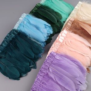 Flecos de Plumas de Ganso Nagorie Hechos a Mano de 15-20 cm, Color Azul Marino, Precio Competitivo, 5-8 Pulgadas, para Decoración de Fiestas de Carnaval - Product Image 1