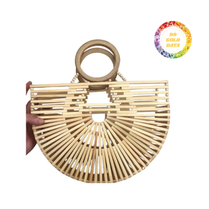 Bolso de bambú de material natural, cuidadosamente hecho y empaquetado para mercados de regalos ecológicos o ferias de productos hechos a mano - Product Image 3