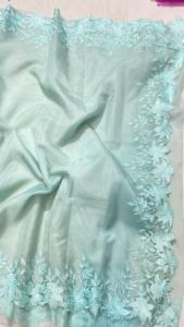 Saris de seda bordados hechos a medida en una amplia variedad de colores pastel, ideales para reventa por Diseñadores de ropa - Product Image 4