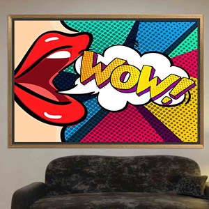 Impresión en Lienzo de Mujer en Estilo Pop Art Vibrante: Decoración de Pared Moderna y Colorida, Lienzo con Marco Dorado - Product Image 1