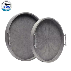 Lot de 2 plateaux décoratifs ronds gris en fausse résine avec poignées argentées - Product Image 1
