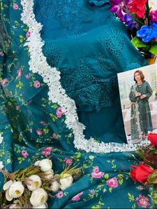 Robe de style pakistanais la plus vendue en pur coton cambric Salwar pakistanais pour femmes disponible à un prix abordable - Product Image 2