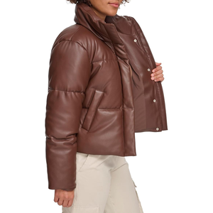 Veste matelassée en cuir pour femme bon marché Conception personnalisée avec rembourrage en coton respirant Tissu en toile durable - Product Image 5