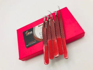 Pinzas de extensión de pestañas profesionales probadas a mano, rojo granate, Punta puntiaguda de acero inoxidable sostenible japonesa, Etiqueta Privada - Product Image 4