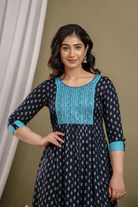 Kurtis Anarkali Reales de Fabricante Indio, Ropa Étnica al por Mayor, Diseños Tradicionales y Elegantes - Product Image 4