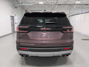 Smart Buy 2025 GMC Acadia Elevation, SUV con Tracción en las Cuatro Ruedas, Asientos de Cuero, Interior Claro, Techo Panorámico - Product Image 3