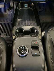 SUV eléctrico de alto rendimiento 2024, superventas, con bajo kilometraje, tracción total dual, aceleración instantánea y batería de largo alcance. - Product Image 6