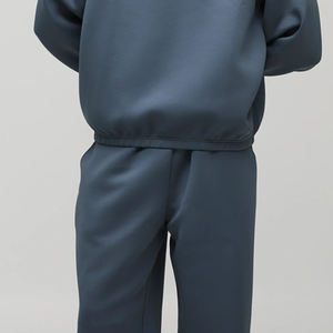 Survêtements tendance 2026 pour hommes en coton/polyester, coupe confortable et décontractée pour l'hiver, fermeture quart de zip, service OEM - Product Image 3
