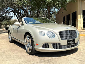 2013 สำหรับรถเบนท์ลีย์ คอนติเนนทัล จีทีซี ลักชัวรี ระบบขับเคลื่อนสี่ล้อแบบต่อเนื่อง (AWD) รถเปิดประทุน เครื่องยนต์ 6.0 ลิตร วี12 ทวินเทอร์โบ ตัวถังแบบเต็มรูปแบบ (Fully Loaded) รุ่นแกรนด์ทัวร์เรอร์ กล้องมองหลัง เบาะหนัง - Product Image 3