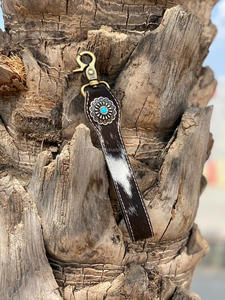 Nuevo cuero de piel de vaca hecho a mano Real lindo encantador muñequera forma llaveros occidental elegante moderno muñequera en forma de llavero - Product Image 4