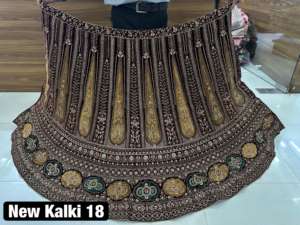 Lourd Jarkan brodé velours Lehenga Rajwadi Style 11000 tissu Long 1.2M Choli 2.5M Dupatta 3.5M Flair pour les fêtes d'hiver - Product Image 6